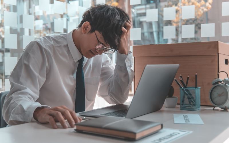 khi-nao-nen-xin-nghi-viec